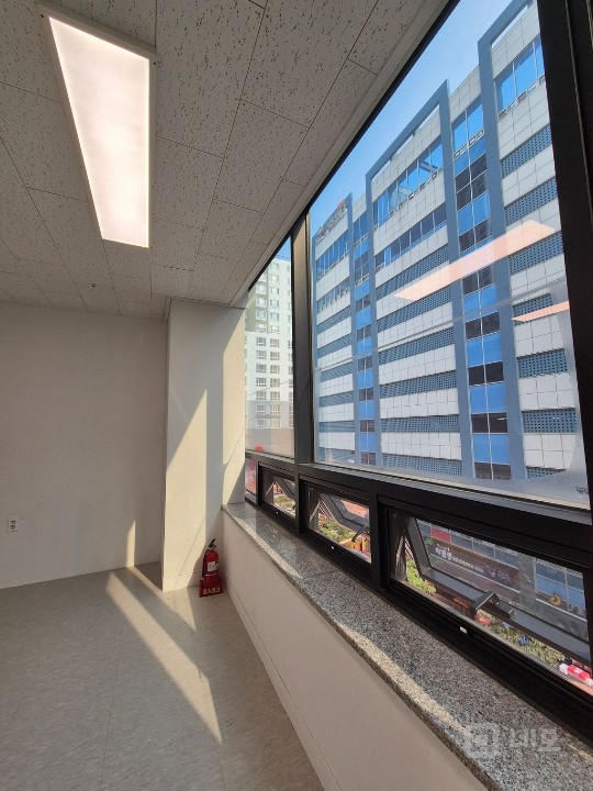 다산역 도보3분거리 뷰티샵,개인사무실 다용도 사용가능 매물의 6번째 사진