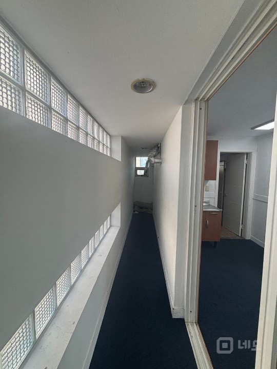 상수역 도보5분 주차1대 E/V있음 강변북로앞 사무실 기본 인테리어 완비 매물의 8번째 사진