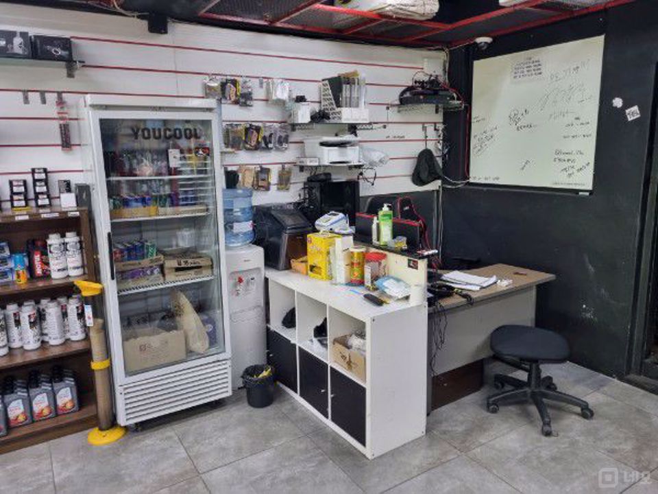 관악구 신림동  위치 좋은  1층 상가 임대 매물의 4번째 사진