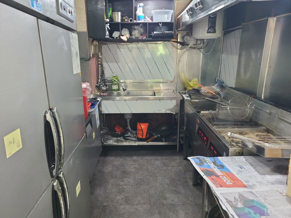 암사동 위치조건 뛰어난 치킨 전문점 매물의 2번째 사진