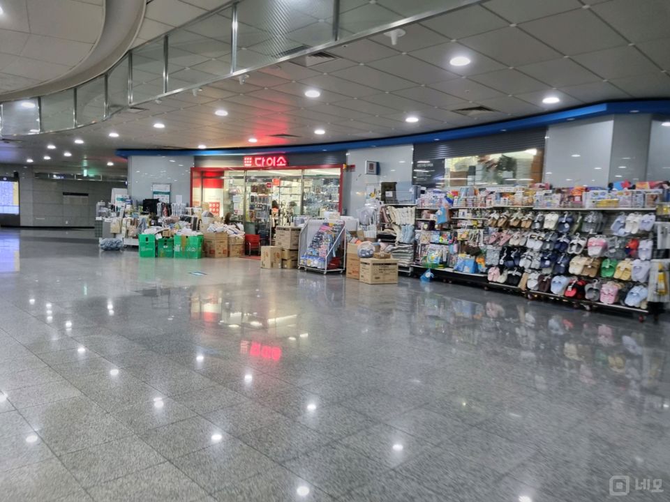 방화동 신방화역 역사 내부 점포, 매출 잘 나오는 생활용품점 매물의 11번째 사진