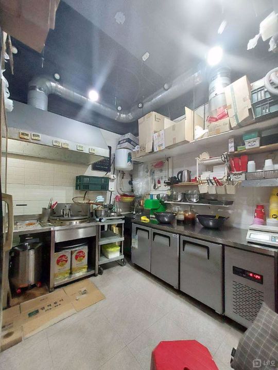 부산 금곡동 대로변 1층 치킨집 매물의 8번째 사진