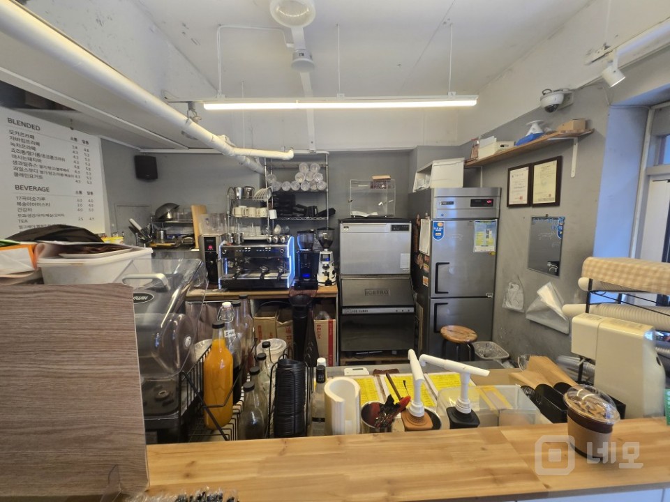 합정역 대로변 /상업지,오피스,홍대 상권 으로 유동인구 많음 매물의 5번째 사진