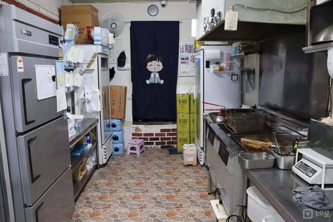 석관동 석계역 역세권, 전통시장 초입 위치해 고객 유입 좋은 치킨집 매물의 1번째 사진
