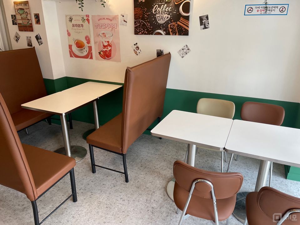 시흥동 시흥유통산업 단지 앞 1층 카페 임대 매물의 3번째 사진