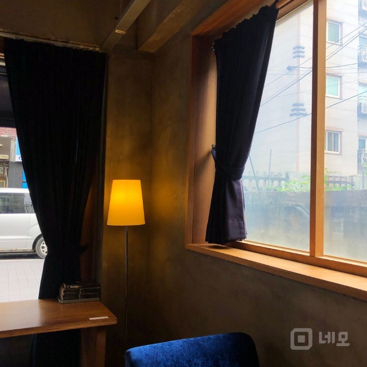 안정적인 단골 매출 / 감성적인 인테리어 / 운영 매뉴얼 제공 매물의 5번째 사진