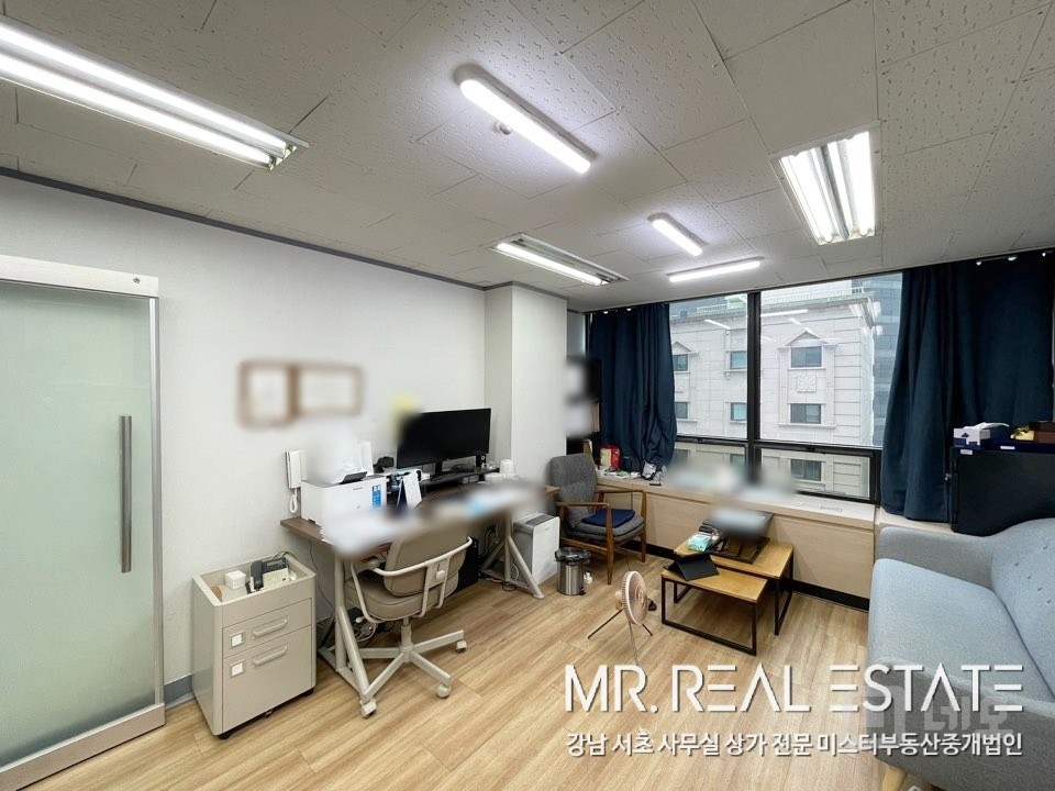역삼역 바로 앞 깔끔한 사무실 사진 있음 매물의 6번째 사진