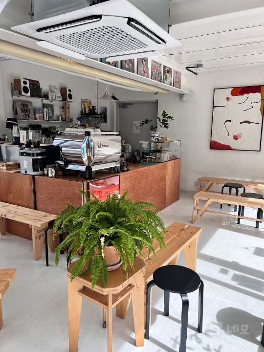 충무로역 느낌 좋은 카페 매물의 3번째 사진
