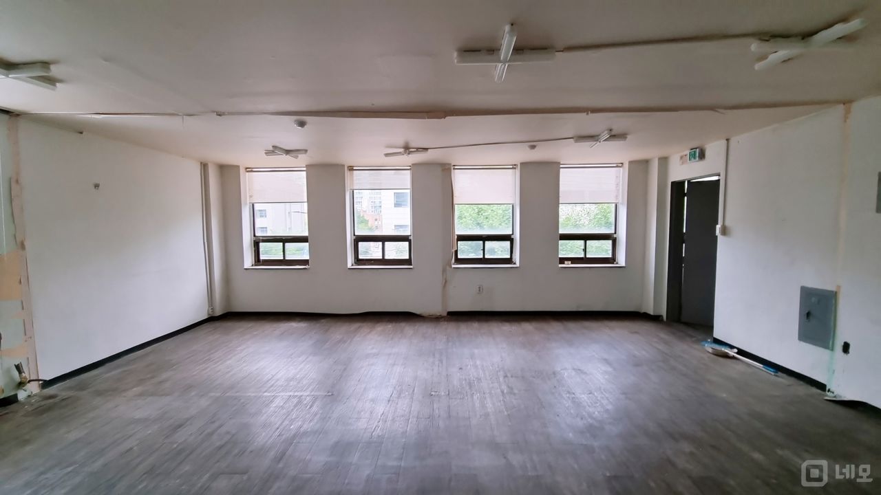 대로빌딩, 창가쪽, 가시성 좋음 매물의 2번째 사진
