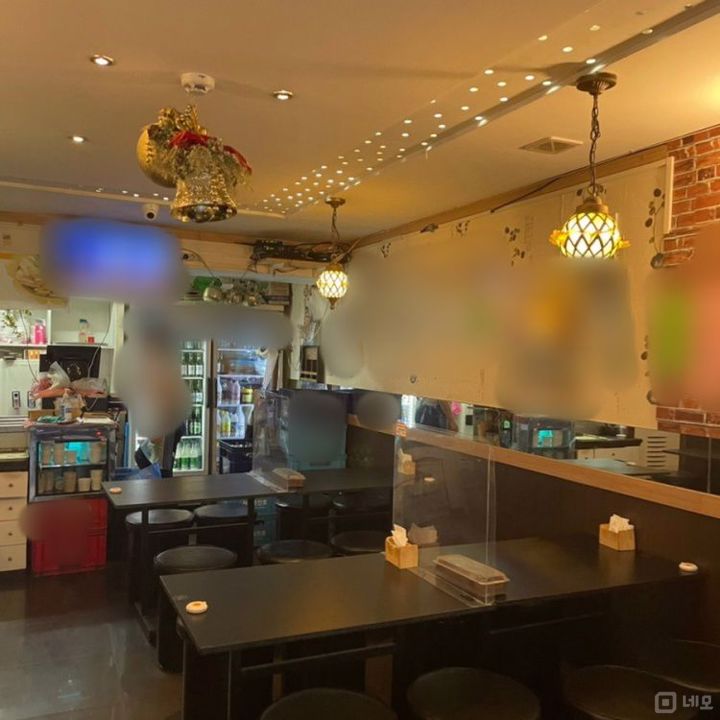 금정역 산본동 초역세권 자리에 위치한, 한식점 매물의 1번째 사진