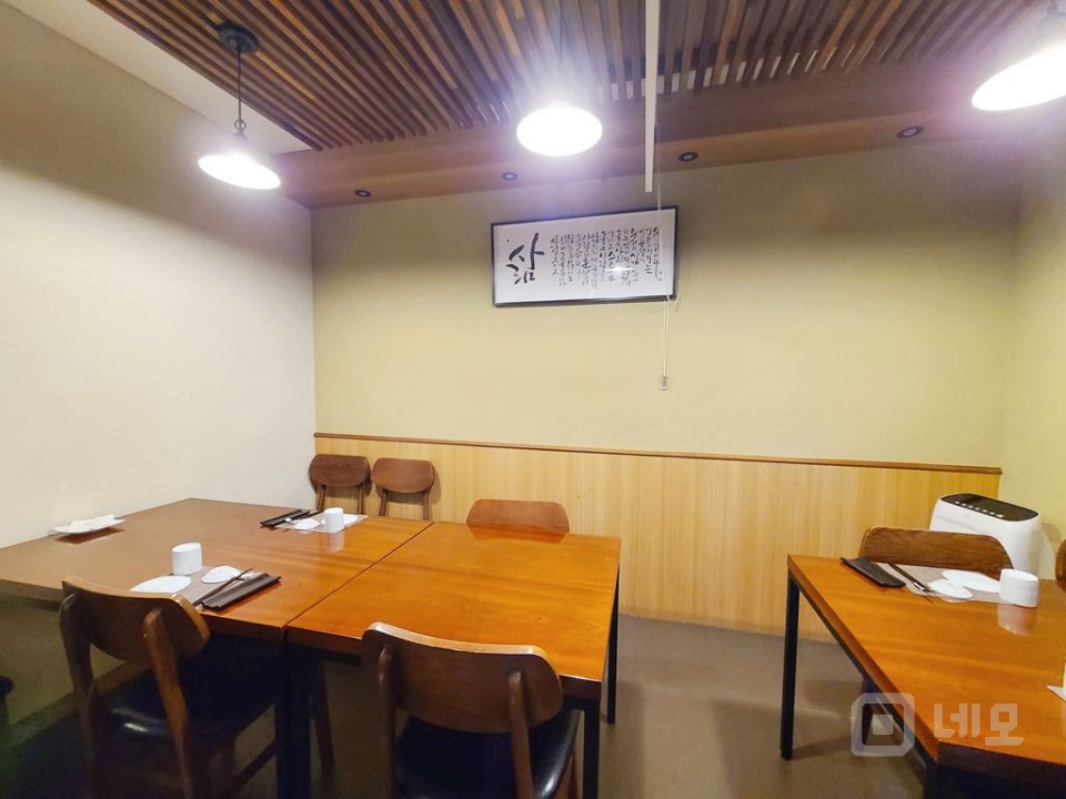 청담CGV맞은편 먹자골목 1층 무권리상가 매물의 4번째 사진