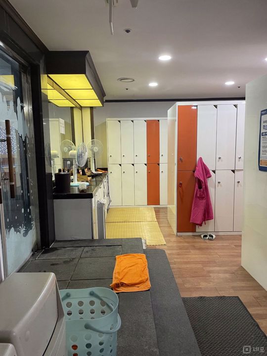시설, 인테리어 완비, 단골고객 많은 역삼동 여성전용사우나 매물의 2번째 사진
