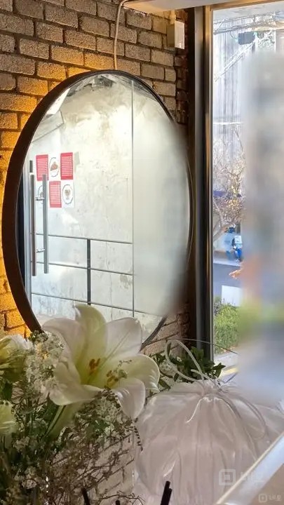 연남동 벚꽃길에 위치한 감성카페 매물의 4번째 사진