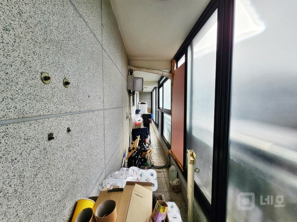 JS 서교동 깔끔한 유리룸 1개 사무실 임대 매물의 11번째 사진