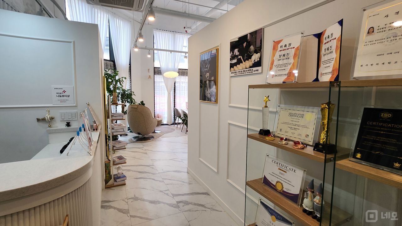 동탄역 백화점 인근 젊은 고객 층 확보에 최적화된 상가 임대 매물의 2번째 사진