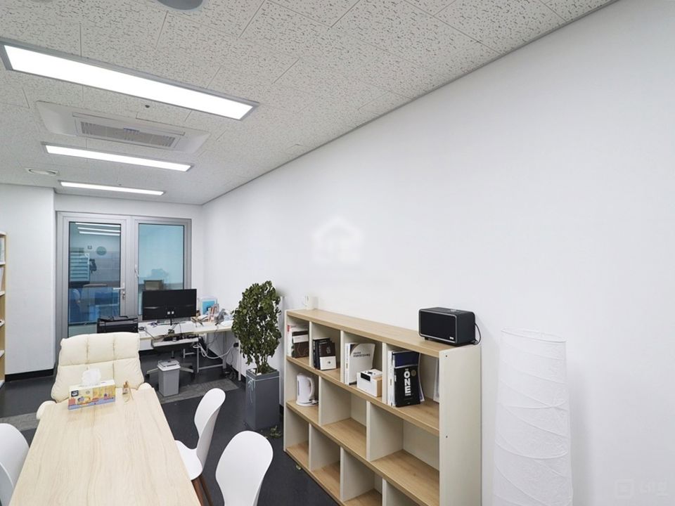 마곡나루역 9호선급행 공철 저렴 소형사무실 매물의 3번째 사진