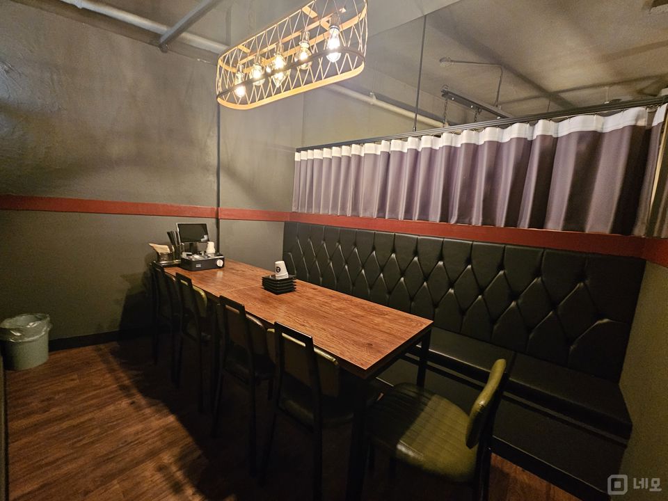 흑석동, 중앙대 앞 대학가 상권에 위치한 술집 매물의 5번째 사진