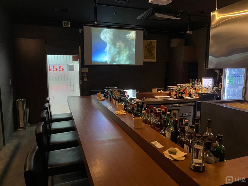 초역세권, 인테리어 및 시설 깔금한 1층 요리주점 임대 매물의 3번째 사진