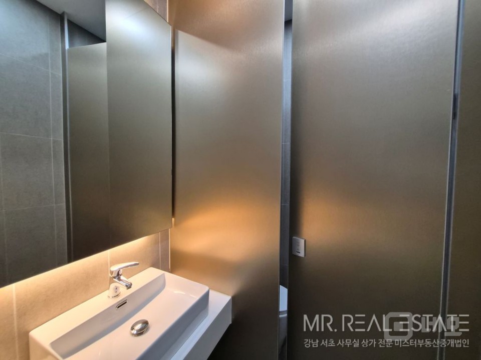 ★신축통사옥.주차8대.가성비왕.루프탑전경맛집.호텔급★ 매물의 17번째 사진