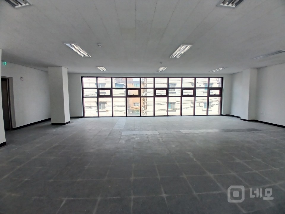 무권리, 경수대로(1번국도)변 건널목 바로 앞 상가로 접근성 가시성 최상 매물의 2번째 사진