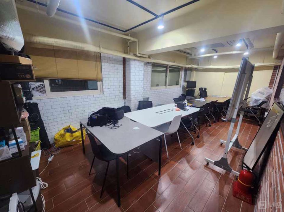 우장산역 도보2분거리 64평 사무실(룸7개) 매물의 6번째 사진
