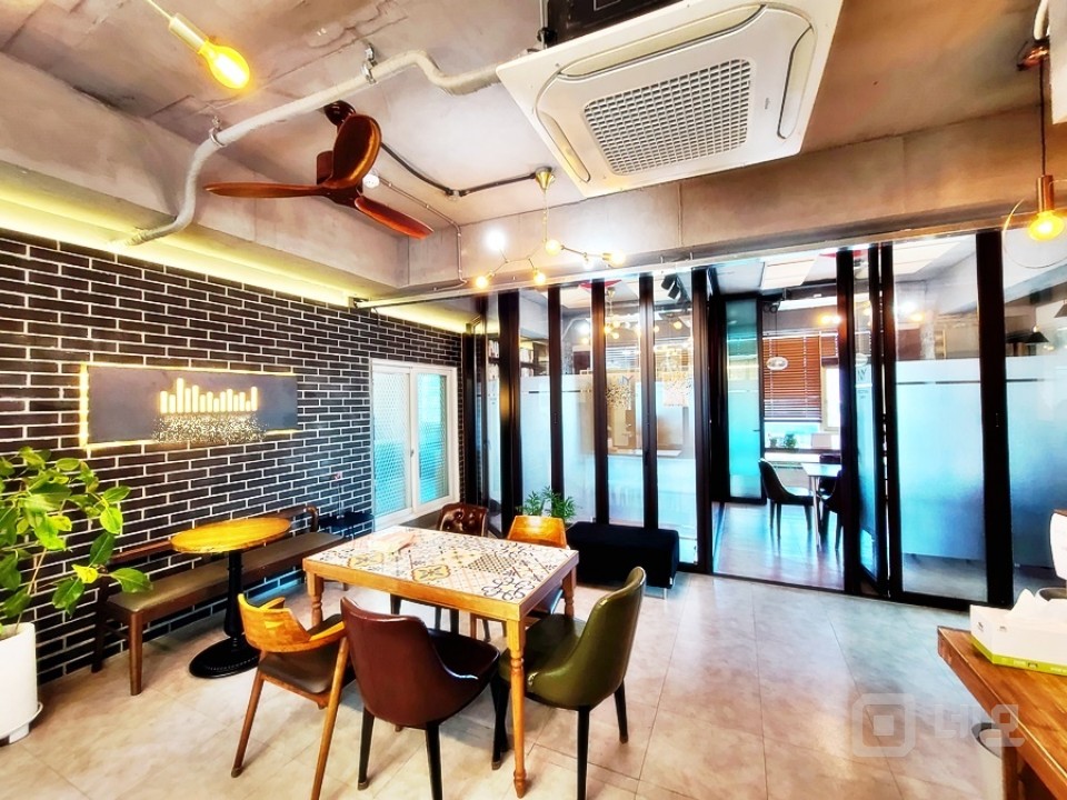 JS 지정 주차 2대 방음시설 완비 녹음실 임대 매물의 16번째 사진