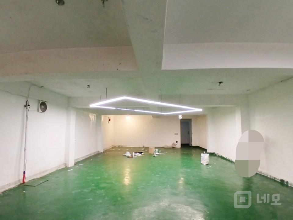 GATE 연희삼거리 인근 대로변 노출 건물 무권리 상가 매물의 5번째 사진