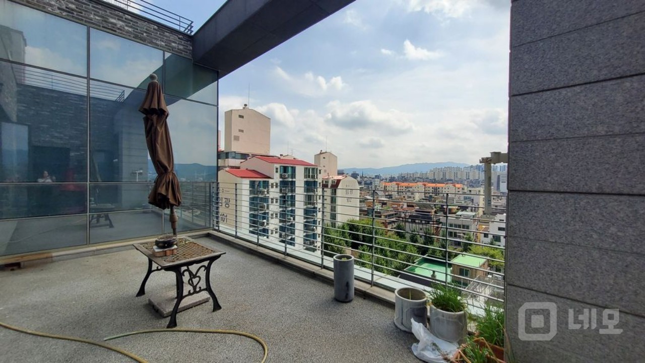 석촌호수길 롯데타워 뷰 8층+루프탑 상가사무실 매물의 9번째 사진