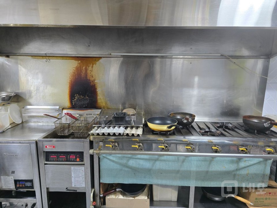 주거 지역에 위치해 있어서 단골 주민 잠재 고객님들이 많습니다 매물의 4번째 사진