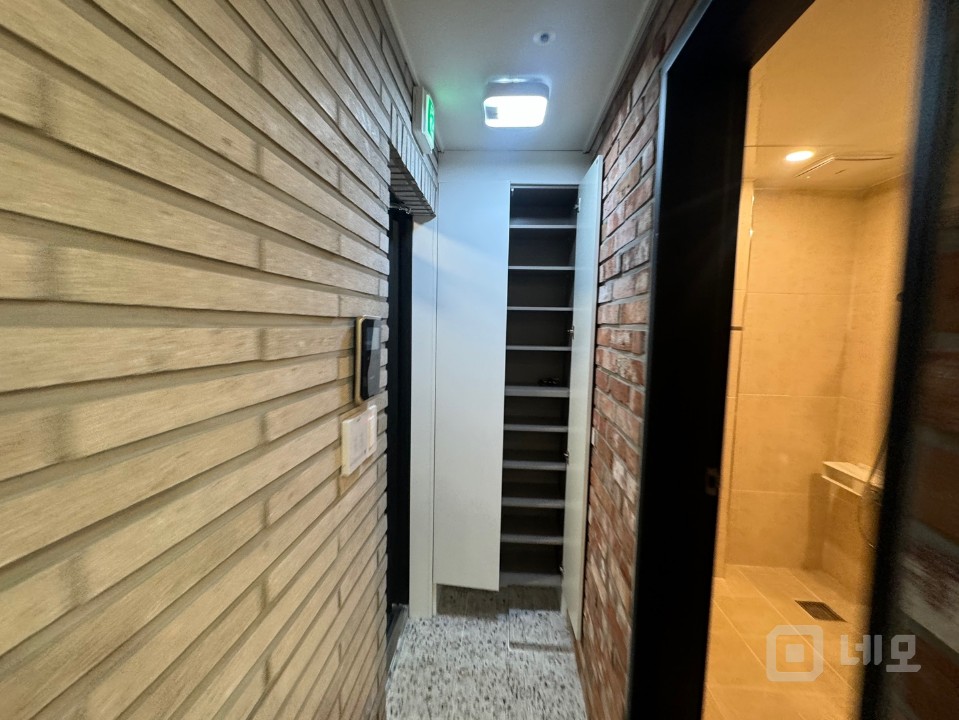 상봉역 도보3분 신축급 저렴한 소형사무실 매물의 3번째 사진