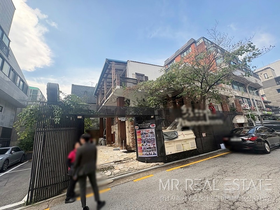 삼성중앙역 먹자골목 메인상권 단독사옥 매물의 18번째 사진