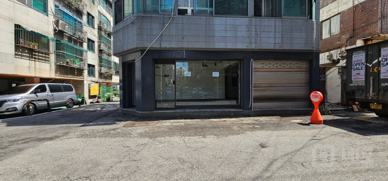 1층코너상가 뒷마당  리모델링건물 매물의 13번째 사진