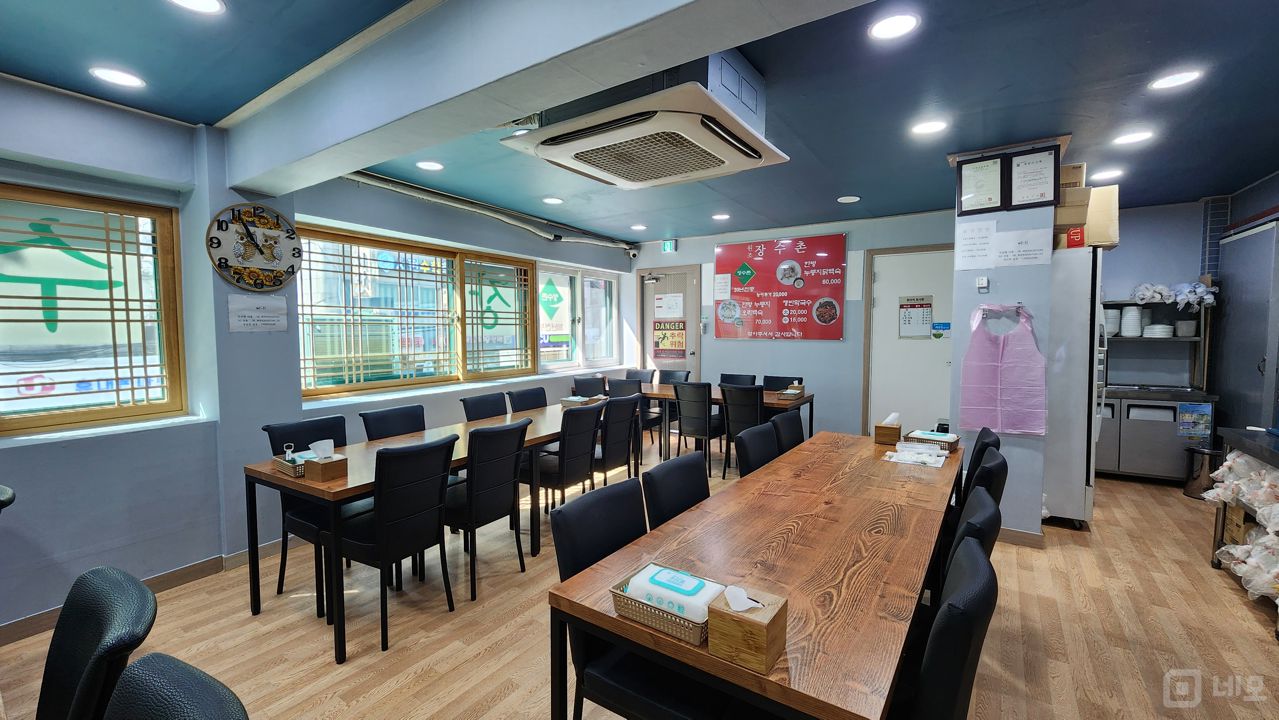 금호역 역세권, 유동인구 많은 길목, 시설, 인테리어 완비된 한식당 매물의 1번째 사진