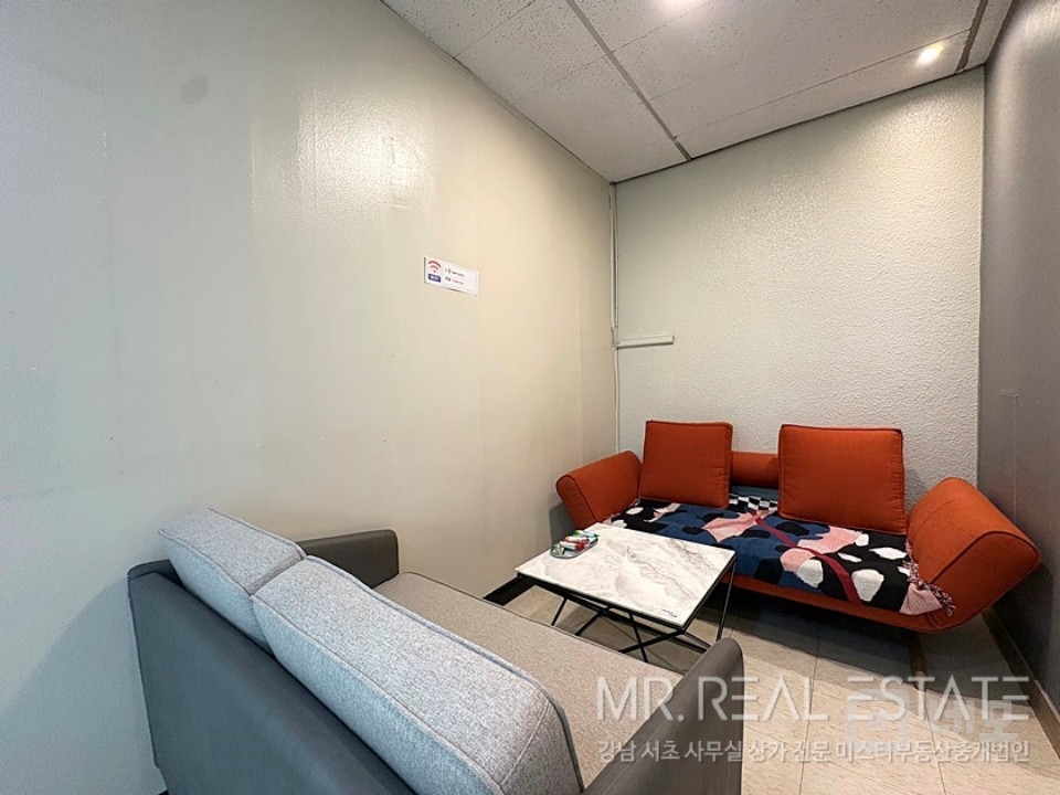 삼성중앙역 1분 대형건물 소형ACE인테리어 무료1대 매물의 7번째 사진