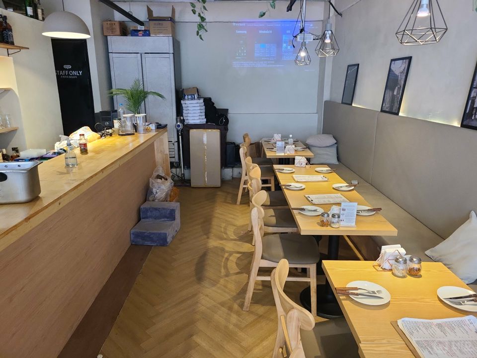 논현동 위치조건 훌륭한 레스토랑 매물의 3번째 사진