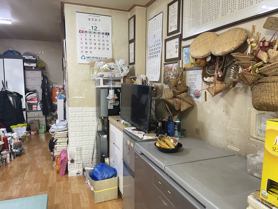 성내동 대로변 오피스 상권의 한식점 매물의 2번째 사진