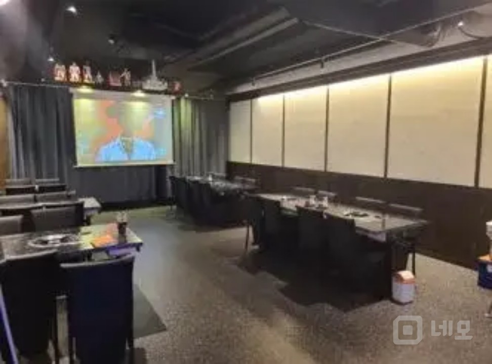 인테리어를 아주 잘해놓았습니다  매물의 2번째 사진