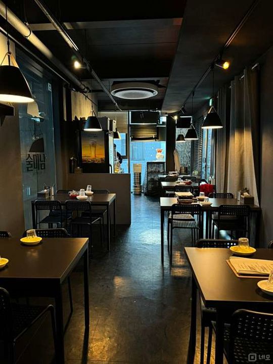 논현동 번화가에 위치한 요리주점 매물의 2번째 사진