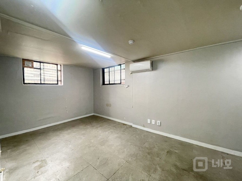 RICH 무권리 .최강가성비 .조기거래예상 . 1층 소형 상가 사무실 매물의 6번째 사진