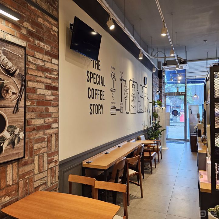 천마산역 역세권, 교차로 인근 위치해 유동량 많은 길목의 카페 매물의 3번째 사진