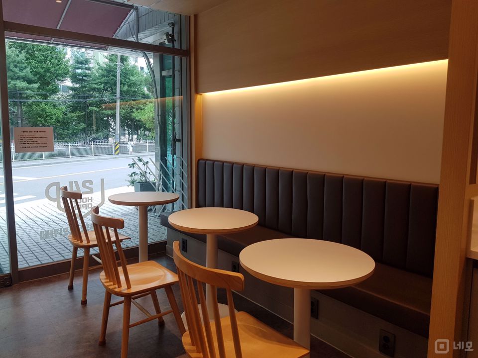 시설 집기 포함 오류동 단지내 무인카페 매물의 1번째 사진