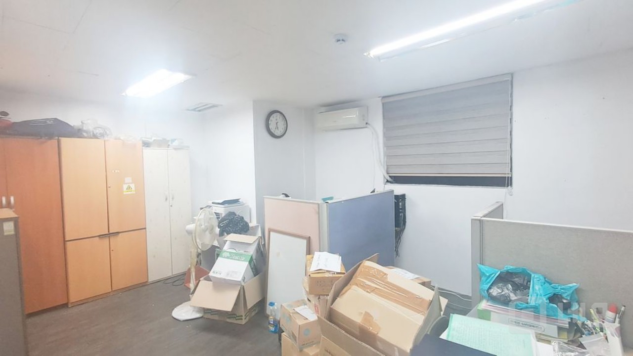 🏢 [노고산동 2층] 소형 사무실, 가성비 최고💼 매물의 2번째 사진