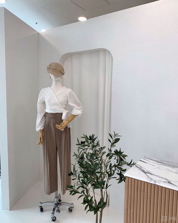 명륜2가 대로변 1층에 위치한 의류점 매물의 3번째 사진