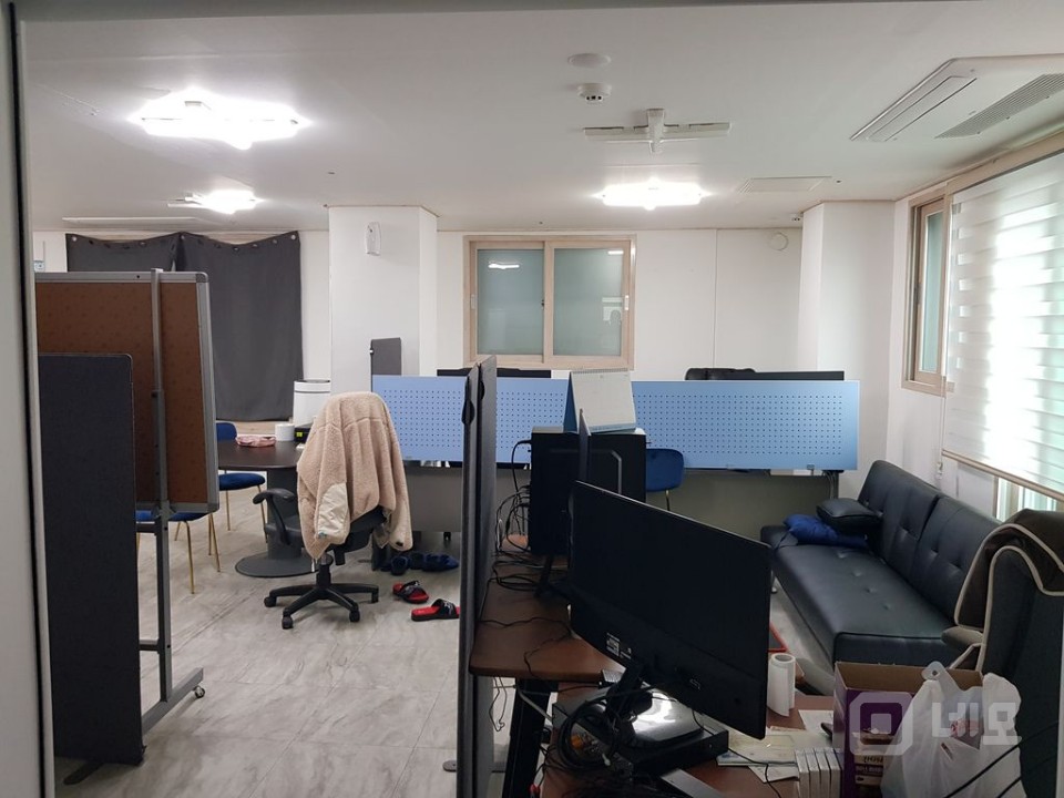 역세권월세저렴엘베유에어컨옵션바닥난방3층단독사용법인및쇼핑몰강추 매물의 5번째 사진