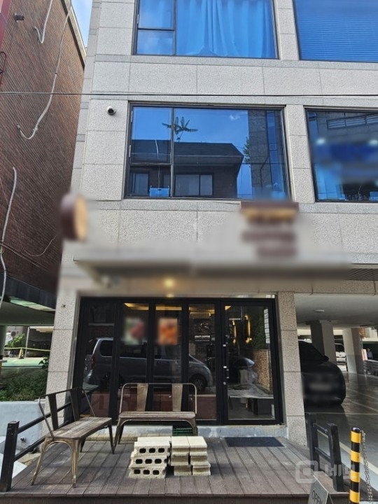 교대 1층 예쁜 카페  매물의 2번째 사진
