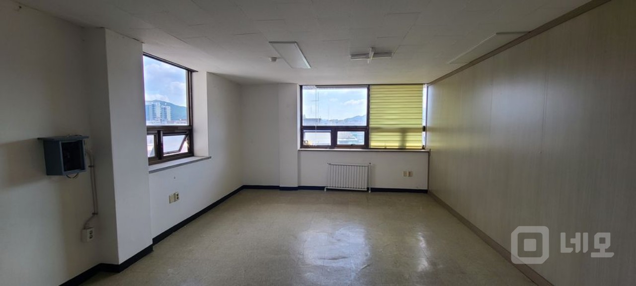 대로변 전용35평 사무실 임대 매물의 3번째 사진