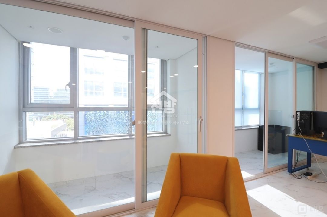 마곡역초역세권 인테리어 무상O 양창코너 고퀄리티 사무실 매물의 10번째 사진