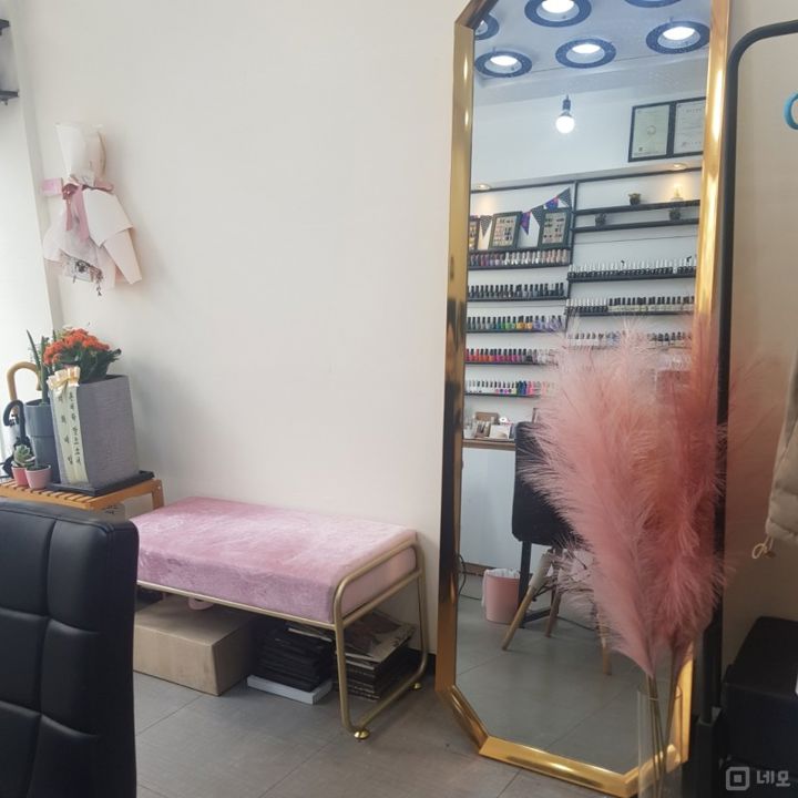 암사동 위치조건 휼륭한 네일샵 매물의 5번째 사진