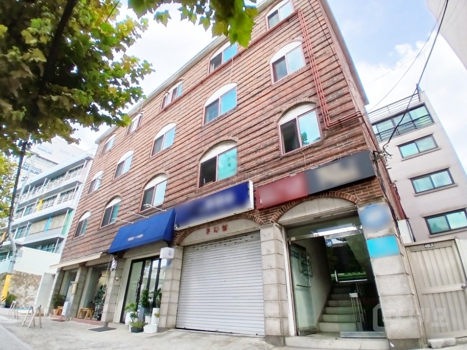 GATE 연희삼거리 인근 대로변 노출 건물 무권리 상가 매물의 12번째 사진