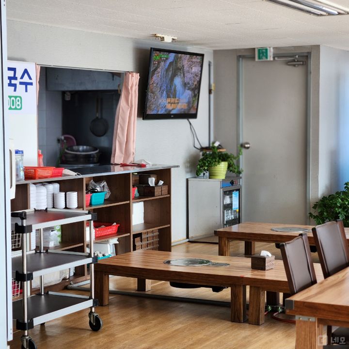 상도동 장승배기역 초역세권, 단골 많아 매출 좋은 칼국수집 매물의 3번째 사진